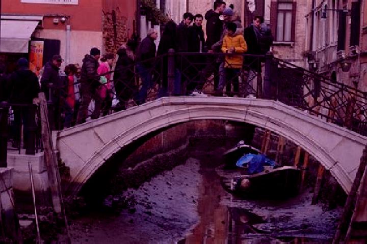 Escorts Corbiglia, Italy — Local Companions