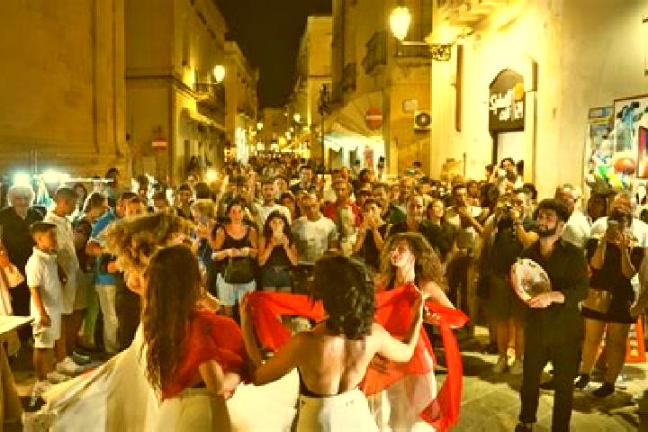 Escorts Corigliano d Otranto, Italy — Local Companions