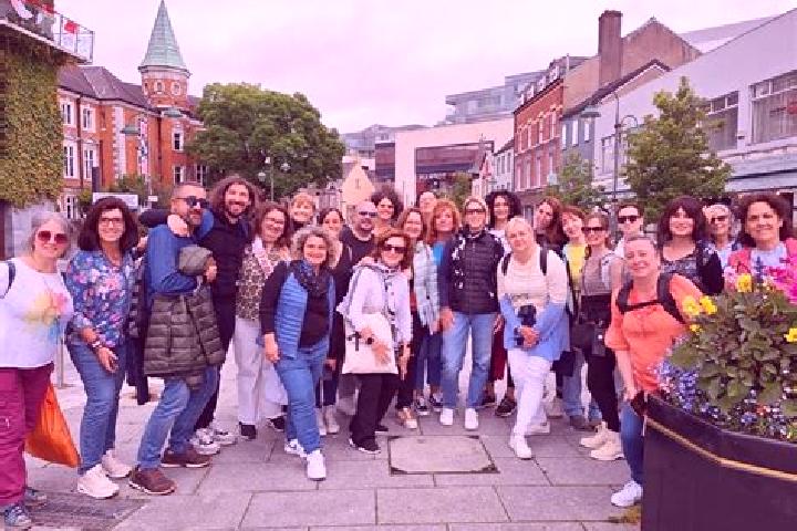 Escorts Cork, Ireland — Local Companions