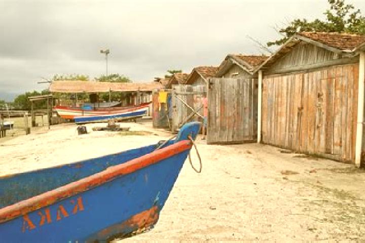 Escorts Costeira do Pirajubae, Brazil — Local Companions