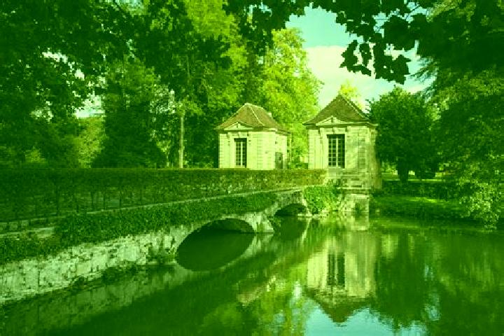 Escorts Coulommiers, France — Local Companions