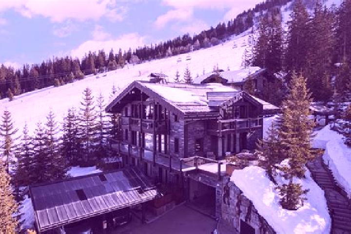 Escorts Courchevel, France — Local Companions
