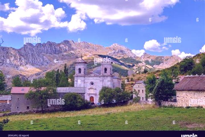 Escorts Cremenes, Spain — Local Companions