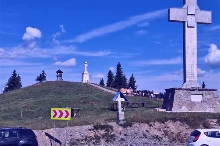Escorts Crucea, Romania — Local Companions