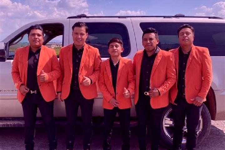 Escorts Cuadrilla Nueva, Mexico — Local Companions