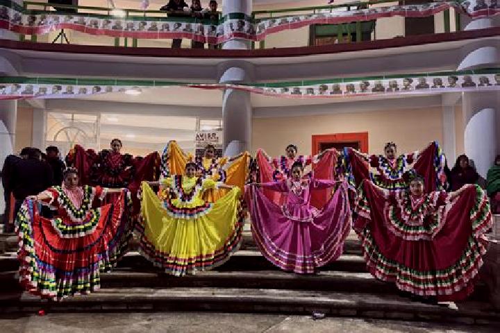 Escorts Cuaxuxpa, Mexico — Local Companions
