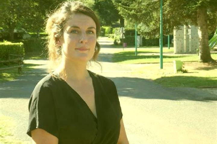 Escorts Cublize, France — Local Companions