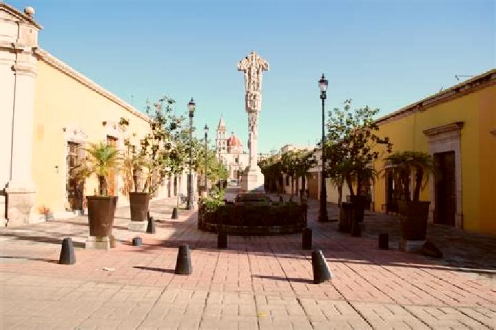 Escorts Cuencame de Ceniceros, Mexico — Local Companions