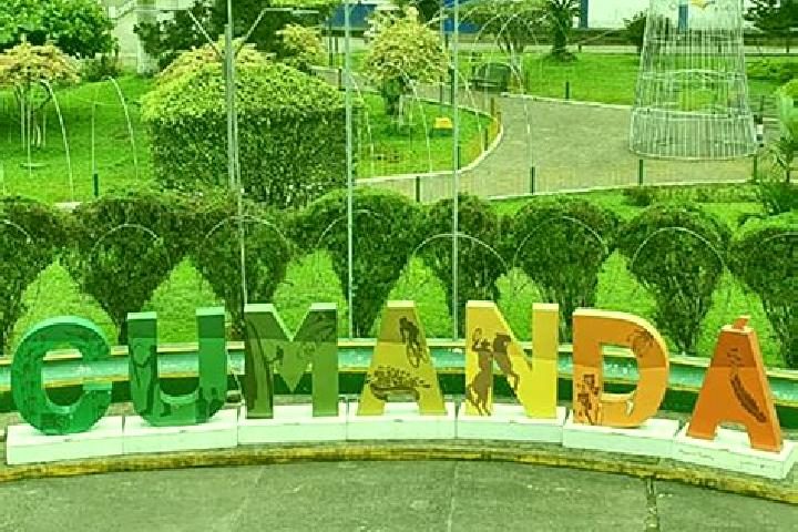 Escorts Cumanda, Ecuador — Local Companions