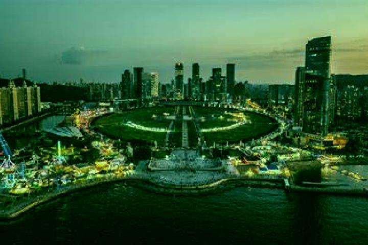 Escorts Dalian, China — Local Companions