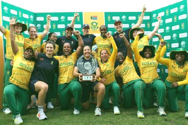 Escorts Dalton, South Africa — Local Companions