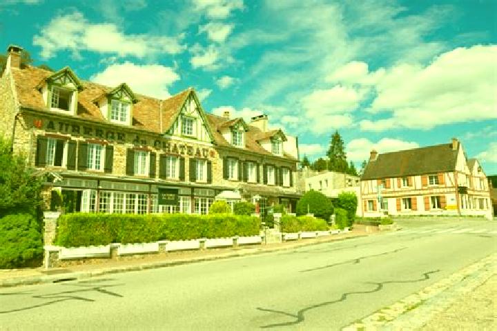 Escorts Dampierre-en-Yvelines, France — Local Companions