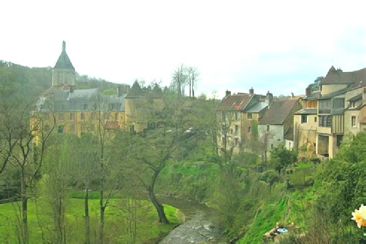 Escorts Dampierre, France — Local Companions