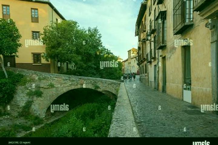 Escorts Darro, Spain — Local Companions
