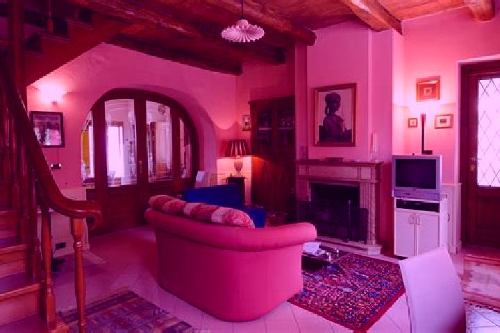 Escorts Decollatura, Italy — Local Companions