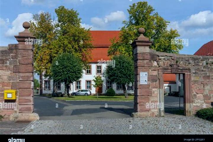 Escorts Dermbach, Germany — Local Companions