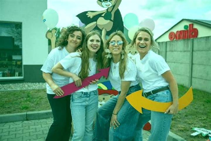 Escorts Deszczno, Poland — Local Companions