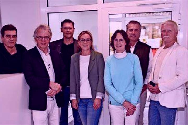 Escorts Dettingen unter Teck, Germany — Local Companions