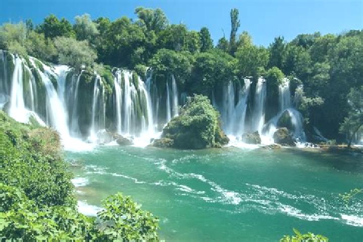 Escorts Devetak, Bosnia and Herzegovina — Local Companions
