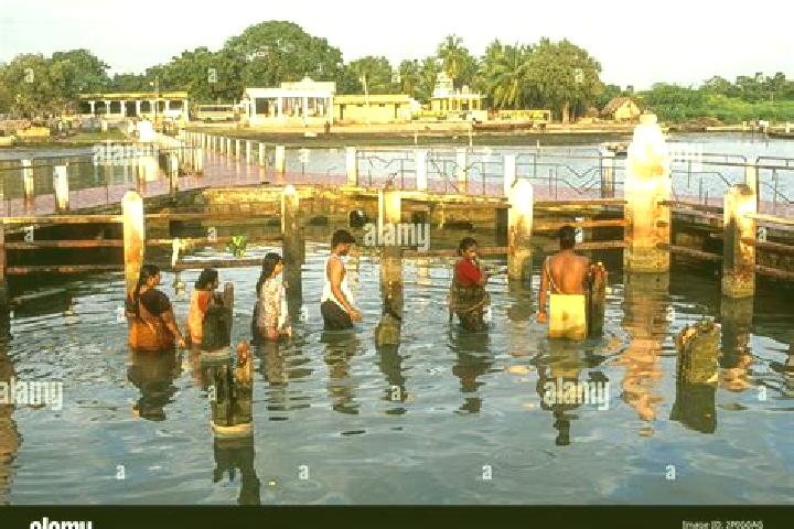 Escorts Devipattinam, India — Local Companions