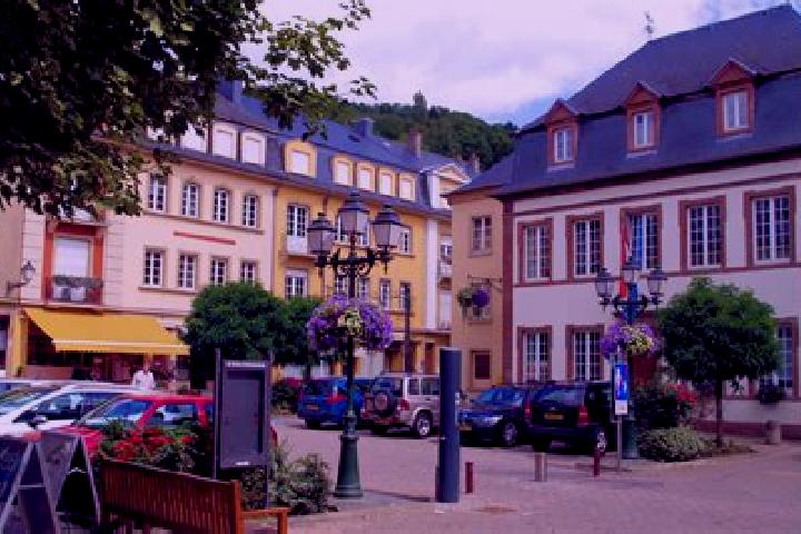 Escorts Diekirch, Luxembourg — Local Companions