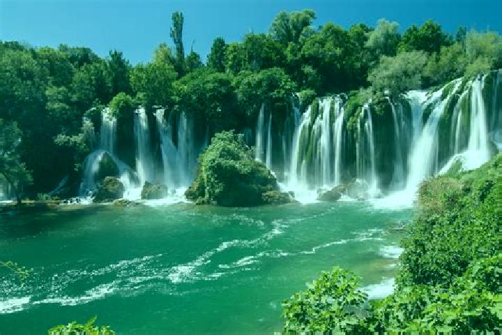 Escorts Dobratici, Bosnia and Herzegovina — Local Companions