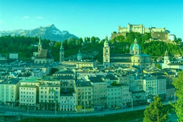 Escorts Doerfla, Austria — Local Companions