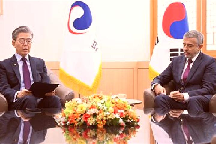 Escorts Dongnae, South Korea — Local Companions