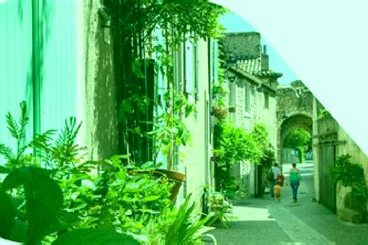 Escorts Donzere, France — Local Companions
