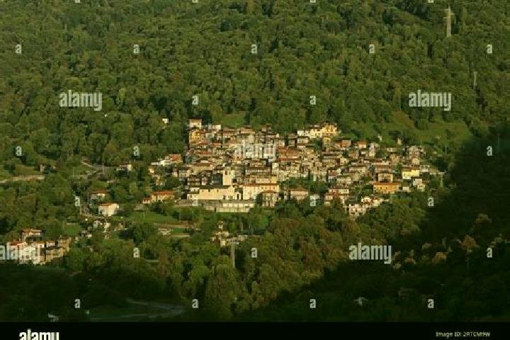 Escorts Dosso del Liro, Italy — Local Companions