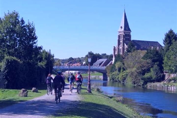 Escorts Dreuil-les-Amiens, France — Local Companions