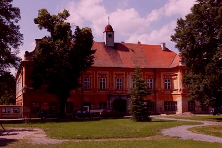 Escorts Drnholec, Czech Republic — Local Companions
