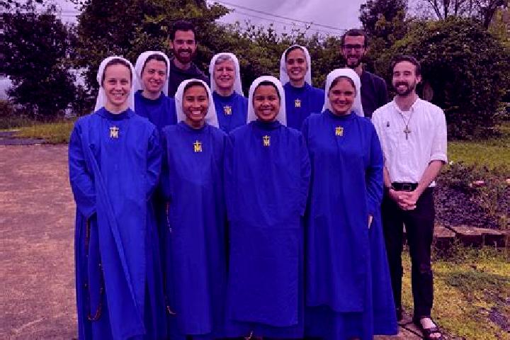 Escorts Dry, France — Local Companions