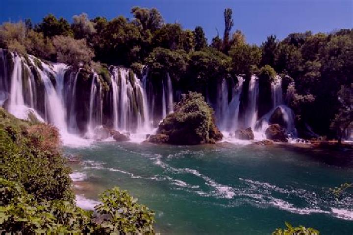 Escorts Dubrave Donje, Bosnia and Herzegovina — Local Companions