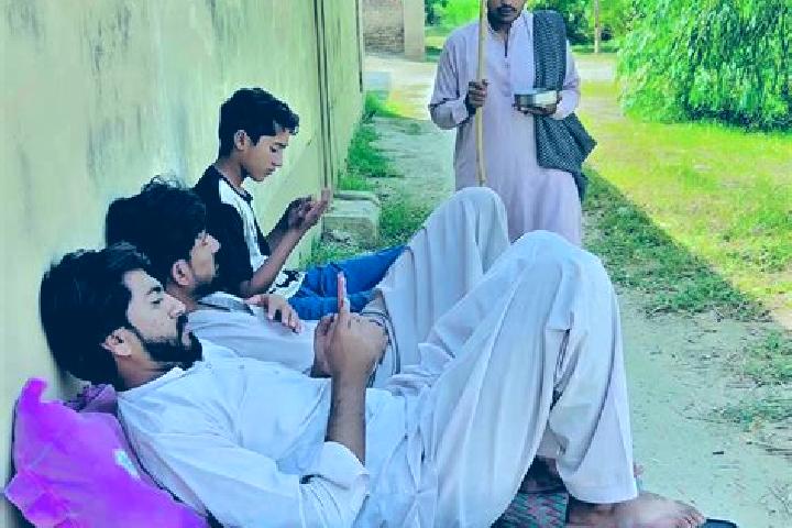 Escorts Dullewala, Pakistan — Local Companions