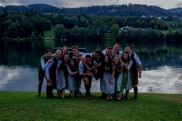 Escorts Edelschrott, Austria — Local Companions