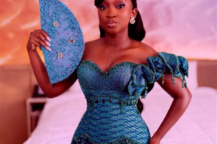 Escorts Effiduase, Ghana — Local Companions