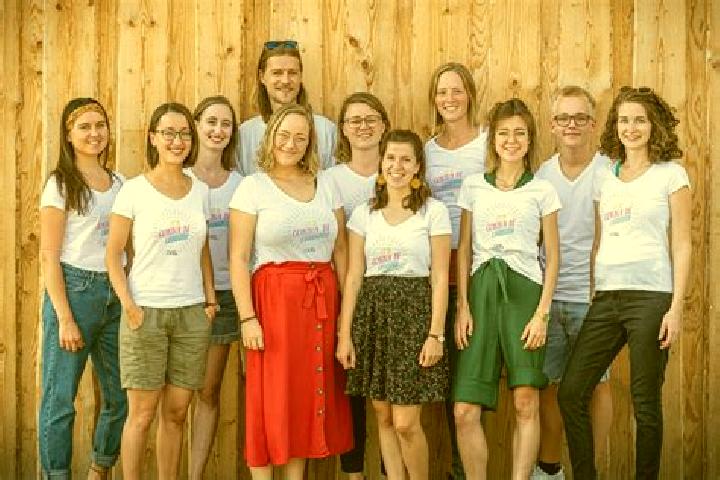 Escorts Eidenberg, Austria — Local Companions