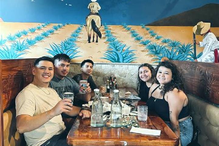 Escorts El Cerrito del Arenal, Mexico — Local Companions