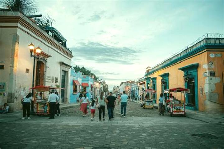Escorts El Ramillete, Mexico — Local Companions