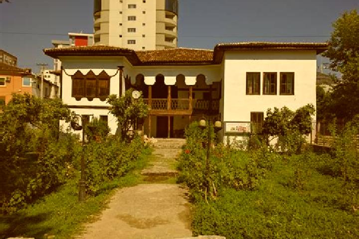 Escorts Elbasan, Albania — Local Companions