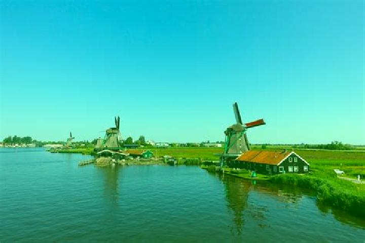 Escorts Elshout, Netherlands — Local Companions