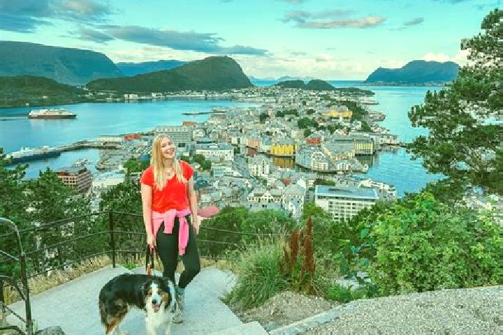 Escorts Ensjo, Norway — Local Companions
