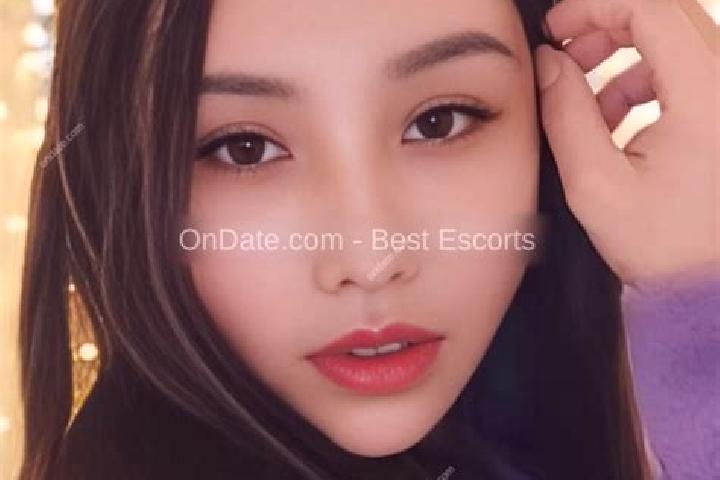 Escorts Erdaocha, China — Local Companions