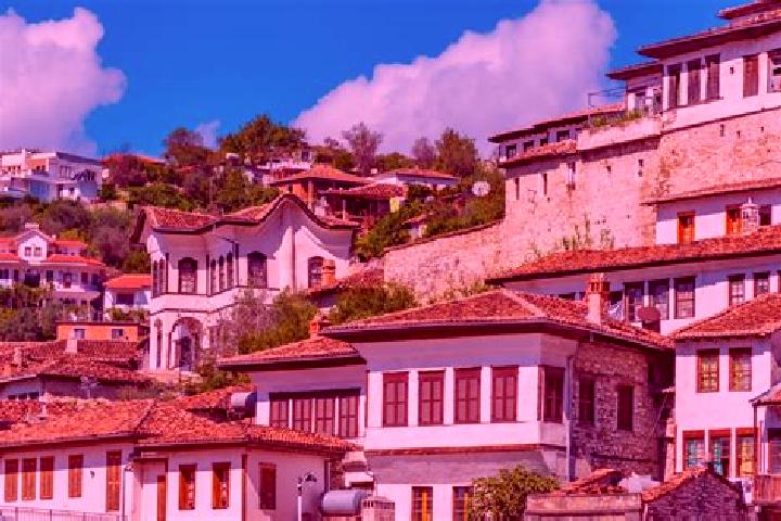 Escorts Erseke, Albania — Local Companions