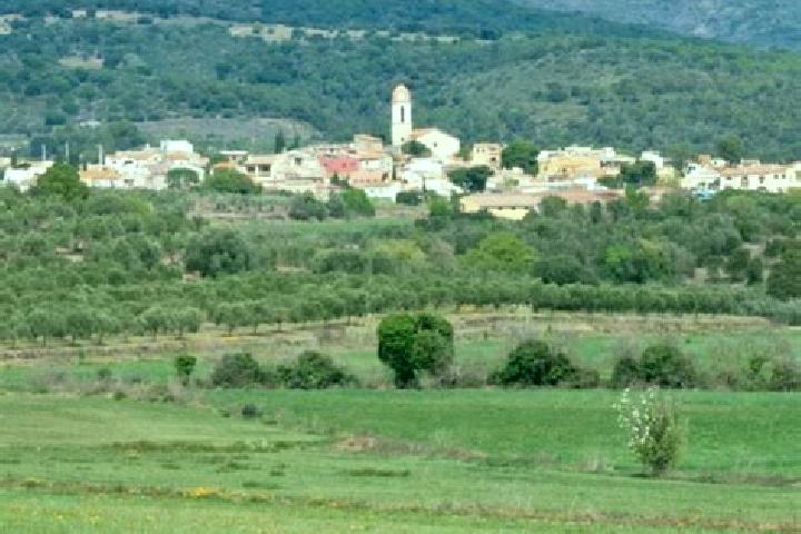 Escorts Espolla, Spain — Local Companions