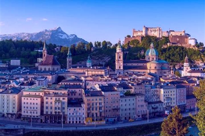 Escorts Eugenbach, Austria — Local Companions