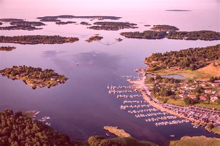 Escorts Fagersta, Sweden — Local Companions