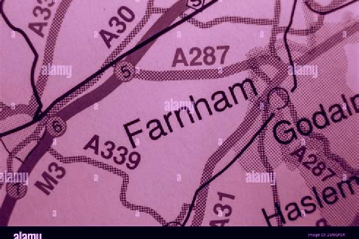 Escorts Farnham, United Kingdom — Local Companions