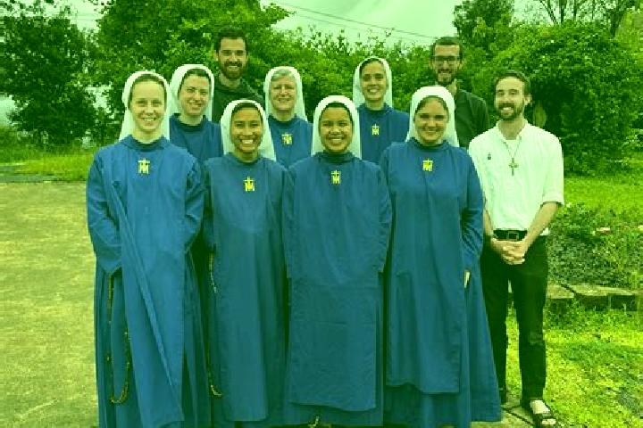 Escorts Fauillet, France — Local Companions
